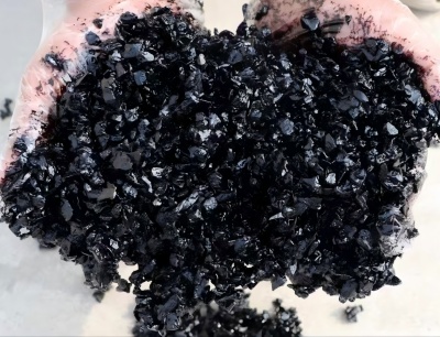 天河沥青冷补料（沥青砂）的优势特点与施工流程解析